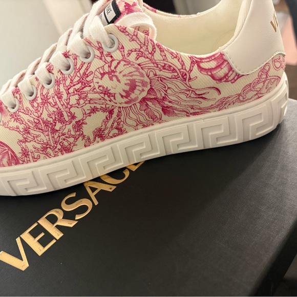 Versace Women's Cream and Pink Patterned Sneakers - Picture 6 of 10
